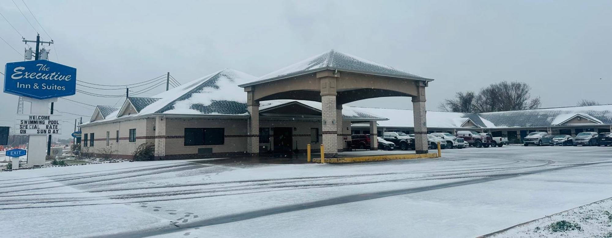 Executive Inn & Suites West Columbia Екстериор снимка