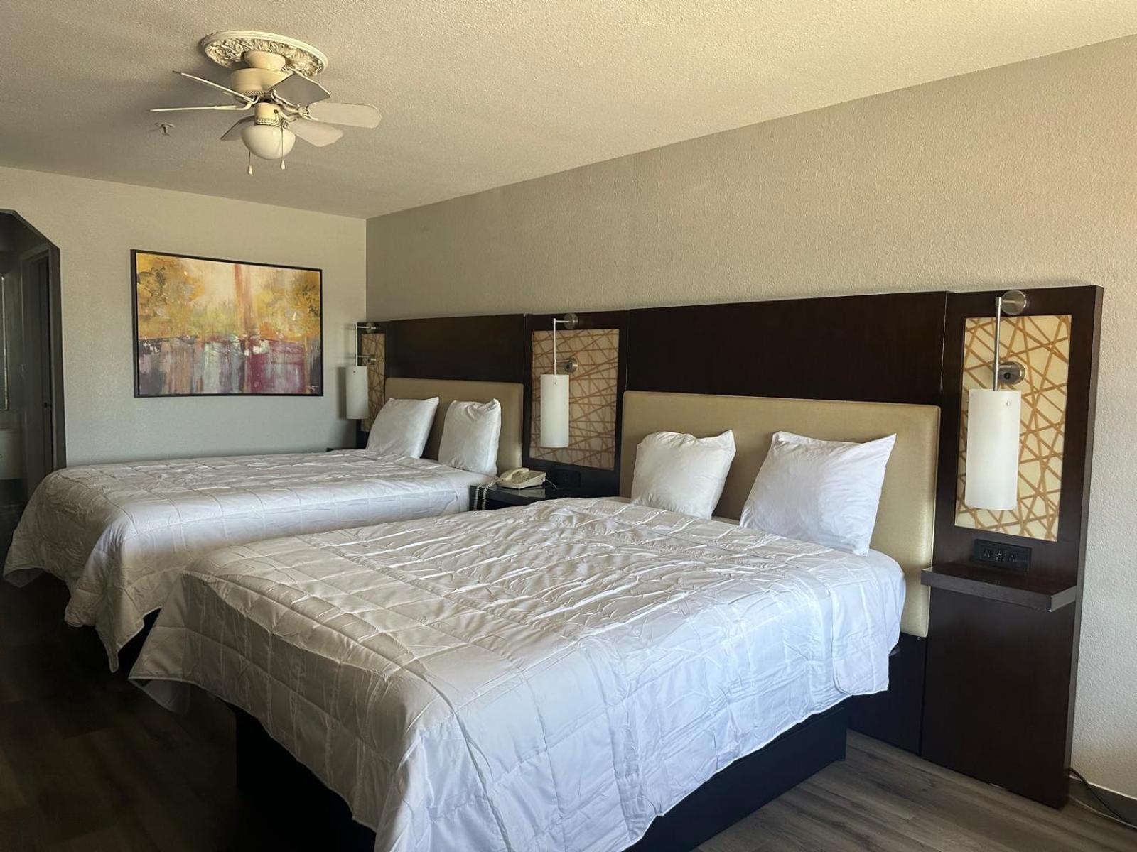 Executive Inn & Suites West Columbia Екстериор снимка